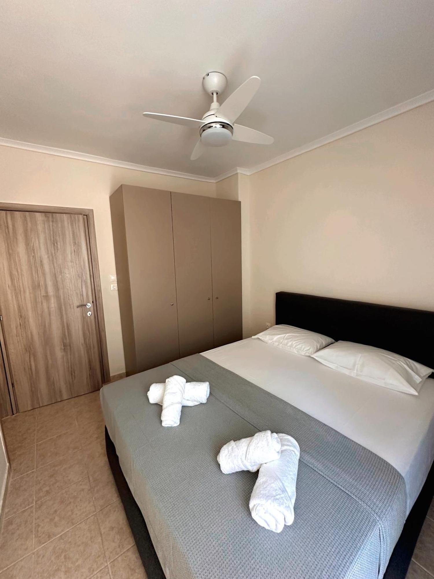 Diara Apartment Nea Iraklia Esterno foto
