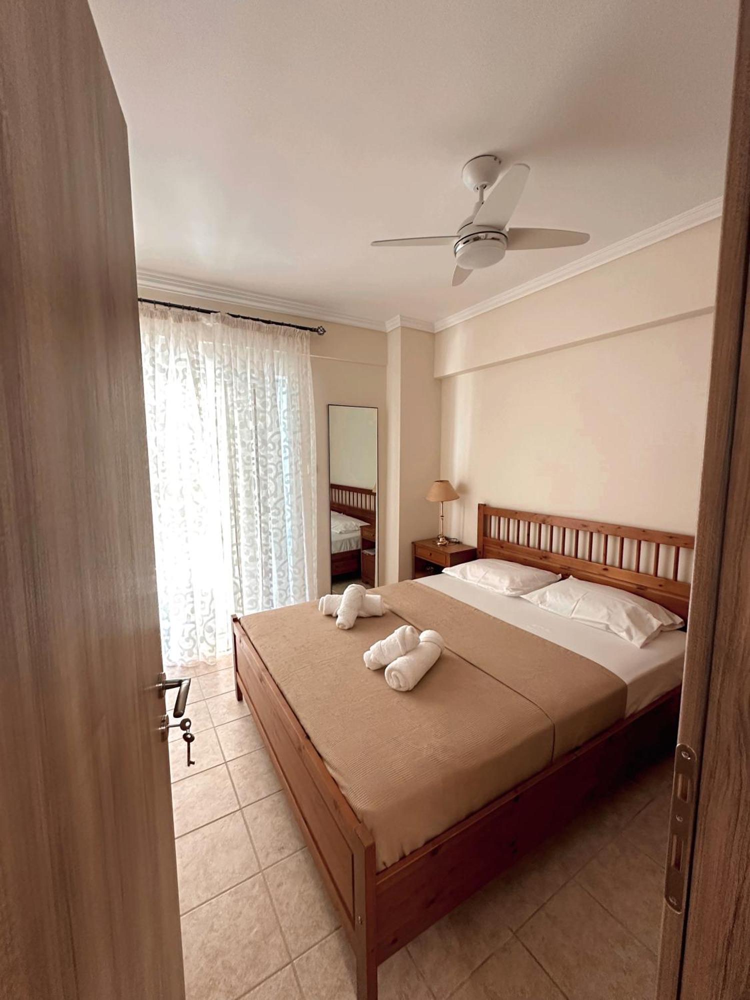 Diara Apartment Nea Iraklia Esterno foto