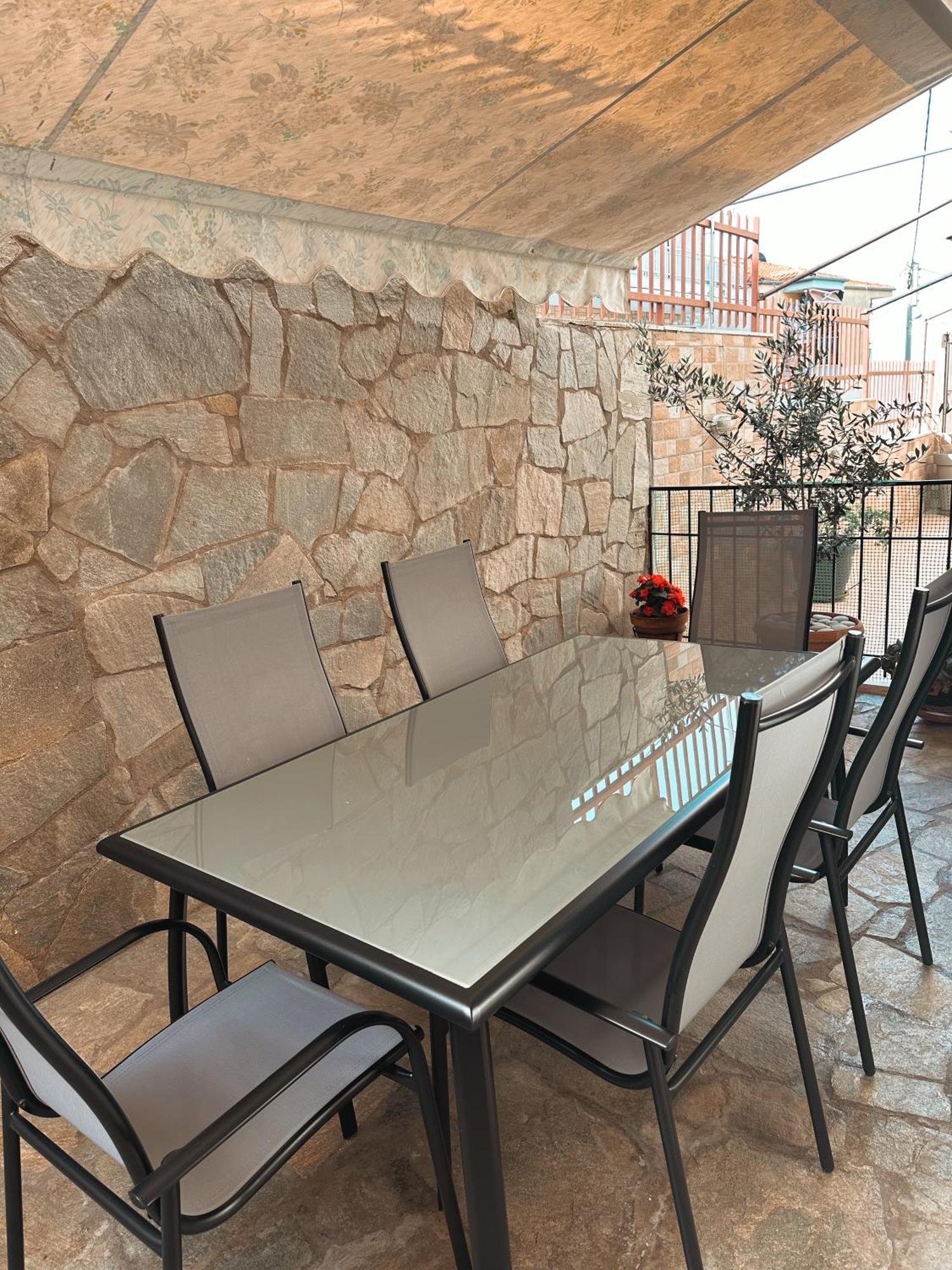 Diara Apartment Nea Iraklia Esterno foto